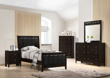 Load image into Gallery viewer, Carlton Panel Bed