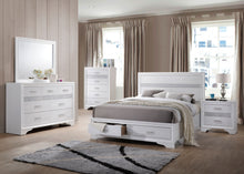 Load image into Gallery viewer, Miranda Nightstand