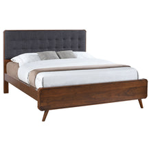 Load image into Gallery viewer, Robyn Panel Platform Bed