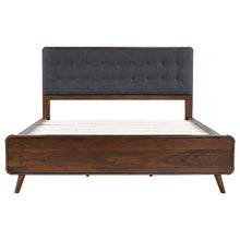 Load image into Gallery viewer, Robyn Panel Platform Bed
