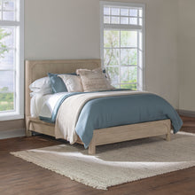 Load image into Gallery viewer, Solano Panel Platform Bed