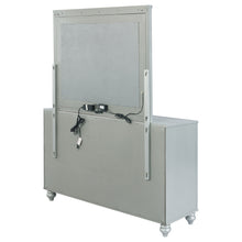 Load image into Gallery viewer, Gunnison Dresser with Mirror