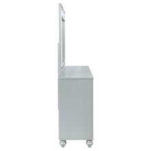 Load image into Gallery viewer, Gunnison Dresser with Mirror