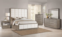 Load image into Gallery viewer, Durango Panel Bed