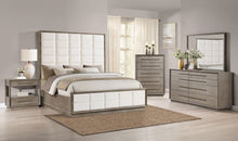 Load image into Gallery viewer, Durango Panel Bed