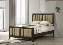 Load image into Gallery viewer, Wilkes Panel Bed