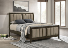 Load image into Gallery viewer, Wilkes Panel Bed