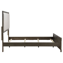 Load image into Gallery viewer, Gran Park Panel Bed