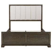 Load image into Gallery viewer, Gran Park Panel Bed
