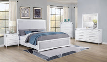 Load image into Gallery viewer, Gracemont Dresser with Mirror