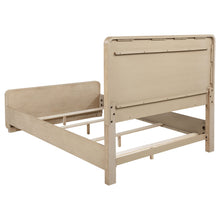 Load image into Gallery viewer, Ladera Panel Bed