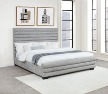 Load image into Gallery viewer, Patricia Panel Bed