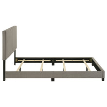 Load image into Gallery viewer, Dorian Panel Beds