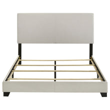 Load image into Gallery viewer, Dorian Panel Bed