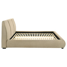 Load image into Gallery viewer, Mokena Panel Platform Bed