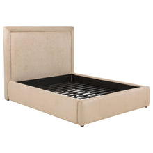 Load image into Gallery viewer, Lawson Panel Platform Bed