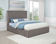 Load image into Gallery viewer, Lawson Panel Platform Bed