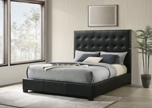 Load image into Gallery viewer, Medley Panel Platform Bed