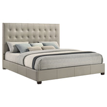 Load image into Gallery viewer, Medley Panel Platform Bed