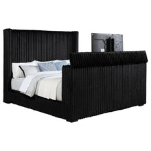 Load image into Gallery viewer, Centergrove Wingback TV Bed