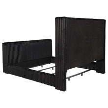 Load image into Gallery viewer, Centergrove Wingback TV Bed