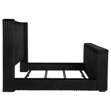 Load image into Gallery viewer, Centergrove Wingback TV Bed