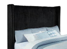 Load image into Gallery viewer, Centergrove Wingback TV Bed