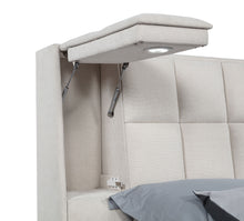 Load image into Gallery viewer, Dreux Panel Platform Bed