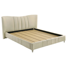 Load image into Gallery viewer, Evelyn Panel Platform Bed