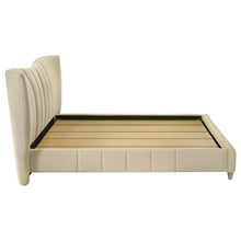 Load image into Gallery viewer, Evelyn Panel Platform Bed