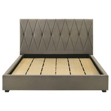 Load image into Gallery viewer, Delsea Panel Platform Bed