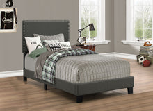 Load image into Gallery viewer, Boyd Panel Bed