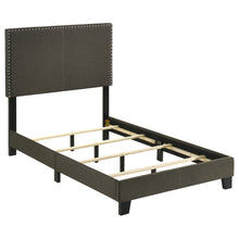 Load image into Gallery viewer, Boyd Panel Bed