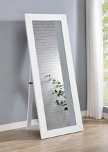 Load image into Gallery viewer, Cadence Standing Mirror