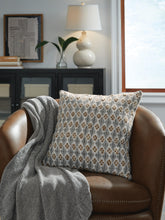 Load image into Gallery viewer, Dainwick Pillow (Set of 4)