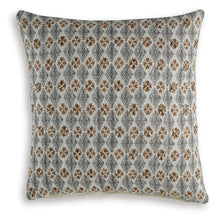Load image into Gallery viewer, Dainwick Pillow (Set of 4)