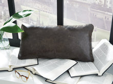 Load image into Gallery viewer, Danvale Pillow (Set of 4)