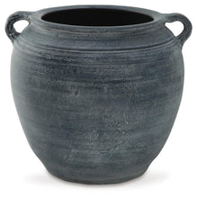Load image into Gallery viewer, Meadie Vase