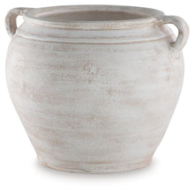 Load image into Gallery viewer, Meadie Vase