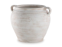 Load image into Gallery viewer, Meadie Vase