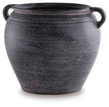 Load image into Gallery viewer, Meadie Vase