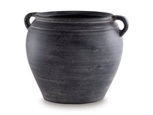 Load image into Gallery viewer, Meadie Vase
