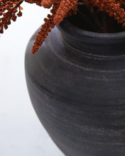 Load image into Gallery viewer, Meadie Vase