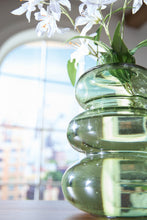 Load image into Gallery viewer, Renethorne Vase