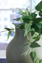 Load image into Gallery viewer, Baychester Vase