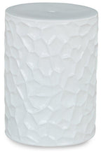 Load image into Gallery viewer, Jungrove Stool