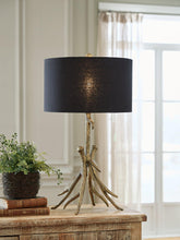 Load image into Gallery viewer, Josney Table Lamp