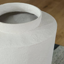 Load image into Gallery viewer, Flurinworth Vase