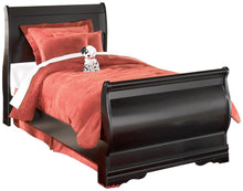 Load image into Gallery viewer, Huey Vineyard Bedroom Set