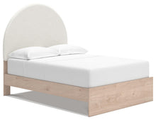 Load image into Gallery viewer, Arloster Upholstered Bed